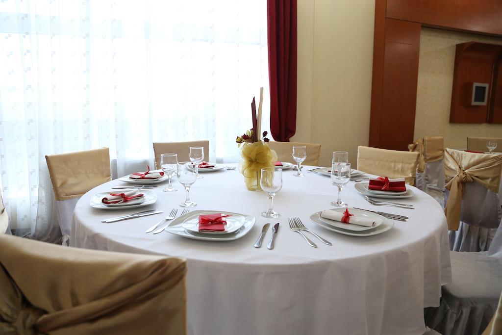 Hotel Apollonia Pristina Eksteriør bilde